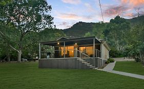 Central Views Halls Gap